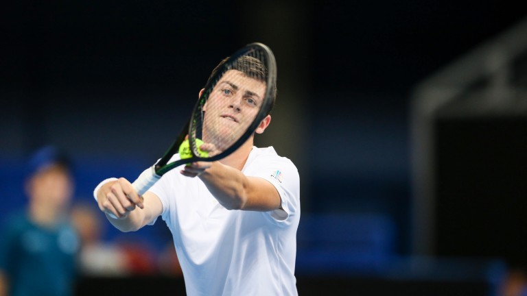 Александър Лазаров отпадна на четвъртфиналите на международния турнир по тенис