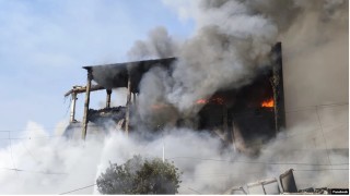 Най малко 15 души са загинали а други 60 са ранени