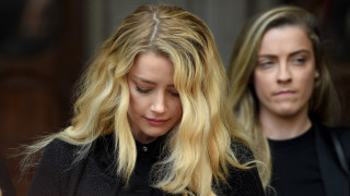 Делото между Амбър Хърд и Джони Деп няма изгледи скоро