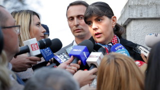 Франция ще подкрепи румънския кандидат Лаура Кьовеши като първия главен