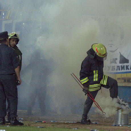От БФС призоваха полицията за сериозни мерки срещу футболните хулигани