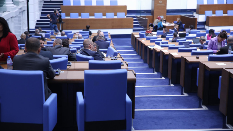 Депутатите поискаха министъра на отбраната проф. Тодор Тагарев в пленарната
