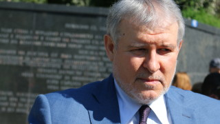 ГЕРБ СДС гледа отстрани процесите в ДПС Това заяви пред БНТ