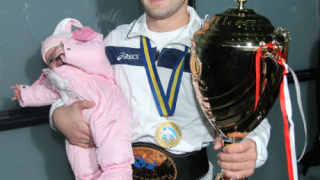 Иво Ангелов и Армен Назарян са №1 в борбата за 2013 г.