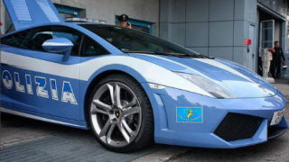 Полицията на Киев се качва на Lamborghini Gallardo за $165 000