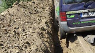 Две незрящи жени пропаднаха в необезопасен изкоп на улица във