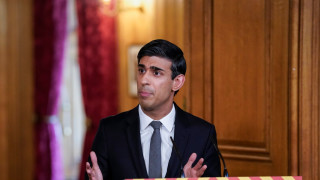 Консервативната партия на британския премиер Риши Сунак е напът да