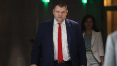 Пеевски се яви на Комисията за Нотариуса и заяви, че не е участвал в разследване на "Булгартабак"