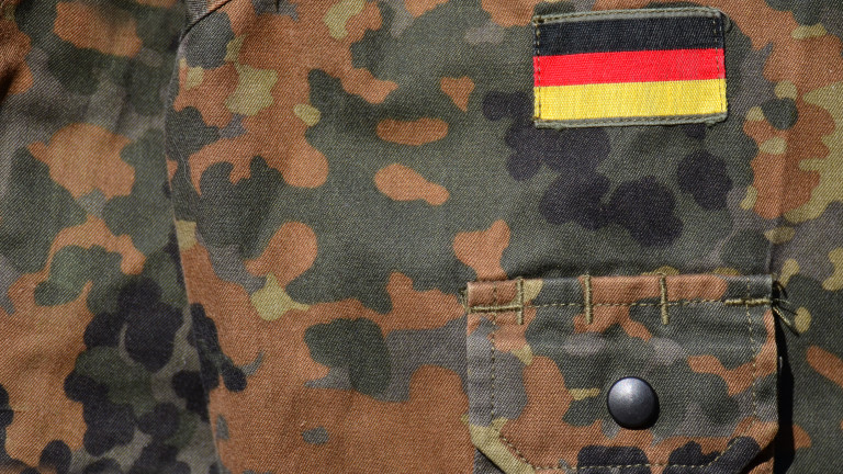 Министърът на отбраната на Германия планира частично разпускане на елитните