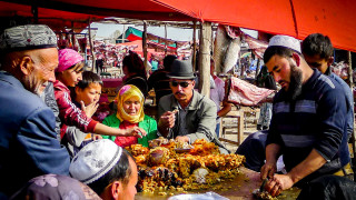 Китайските власти обявиха че повечето хора в спорните трудово възпитателни лагери