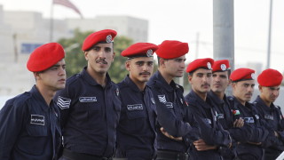 Съединените щати засилиха охраната на своите посолства в Йордания Израел