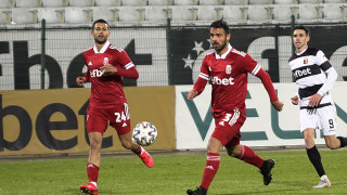 Локомотив София очаква отговор от централния защитник Димитър Пиргов През