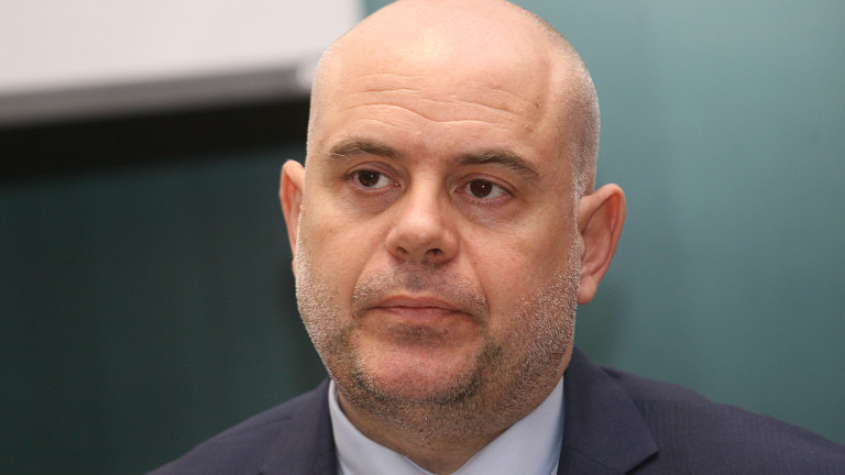 Главният прокурор Иван Гешев, придружаван от делегация на Прокуратурата на