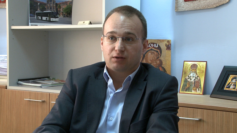 Симеон Славчев пита Фандъкова за ремонта на бул. "К. Величков"