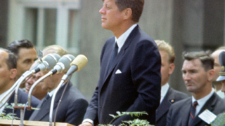 Въпросът "Кой" 50 години след Кенеди