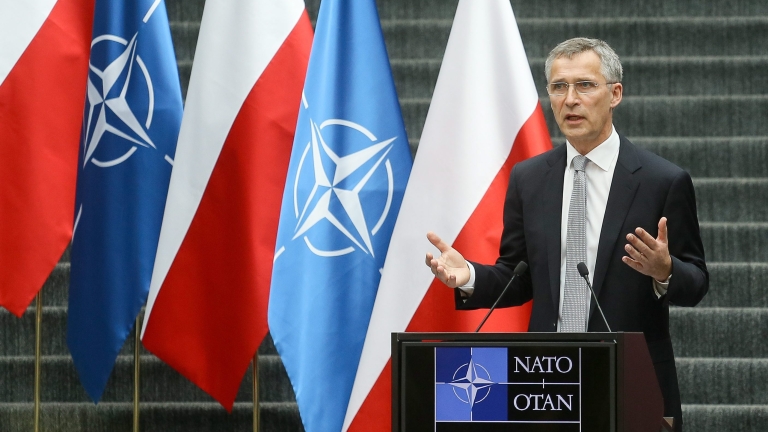 Европейските членки на НАТО увеличават военните разходи за първи път от много години