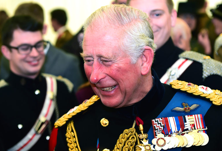 Принц Чарлз е подготвен да ръководи