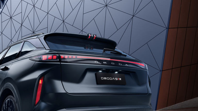 Omoda 9 SHS-P Black Edition