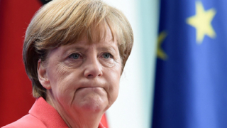 Меркел изключи извънредна среща на върха преди гръцкия референдум 