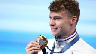 Четири финала четири златни медала четири олимпийски рекорда но новата