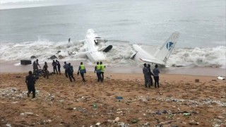 Самолет катастрофира до крайбрежието на Кот д Ивоар малко след излитането