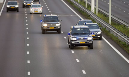 Предадоха Младич