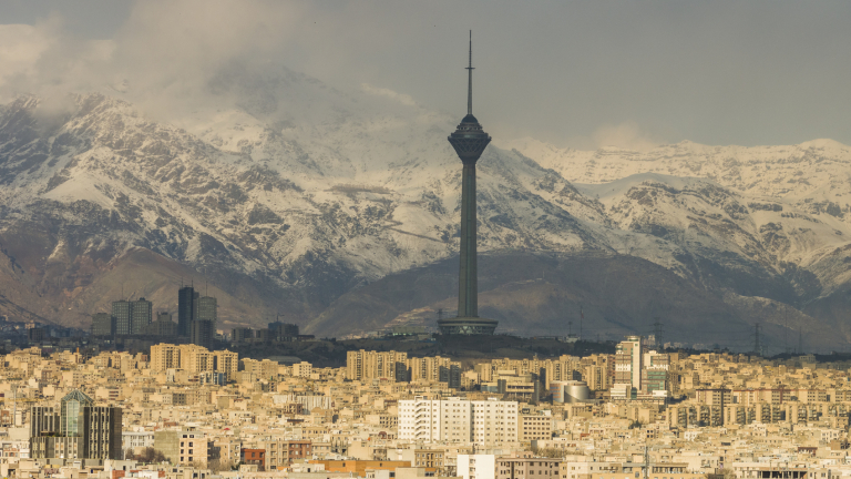 И Austrian Airlines преустанови полетите си до Техеран