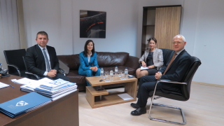 Работодатели искат по-лесен внос на специалисти от чужбина