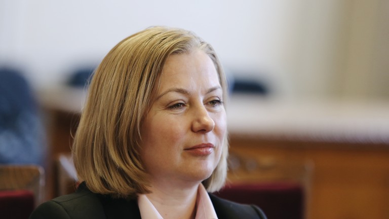 Правосъдният министър Надежда Йорданова обяви, че ще има законодателство по