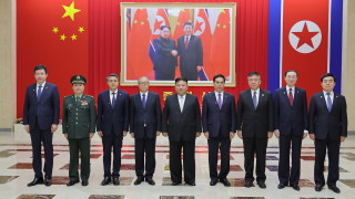 Севернокорейският лидер Ким Чен ун която посети Пхенян по повод 70 ата