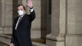 Италианският премиер се отказа от $140 000 заплата