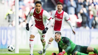 Джъстин Клуйверт е сред основните трансферни цели на Манчестър Юнайтед