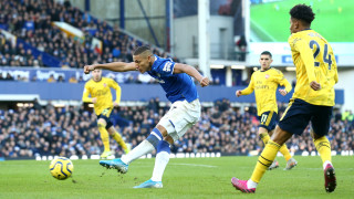 Двата отбора които назначиха нови меджъри Евертън Арсенал