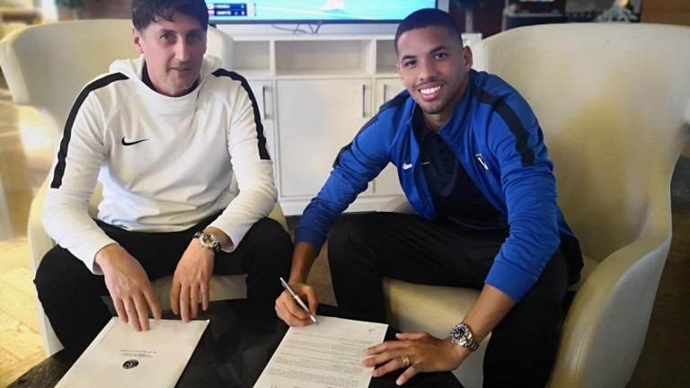 Бивш играч на Левски започва в шампиона на Румъния