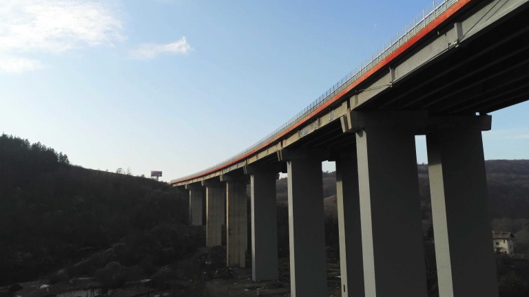 От АПИ уверяват, че мостовете край Мало Бучино са укрепени