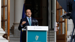 Ирландия може да въведе законово приложима 14 дневна карантина за хората