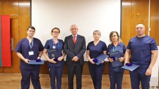 Ръководството на Военномедицинска академия ВМА отличи медиците участвали в евакуацията