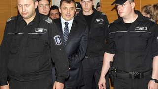 Разпитват Ал. Петров по делото за убийството на ямболската адвокатка