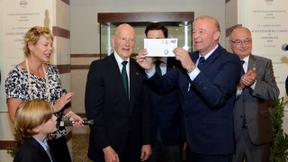 Пощенска марка за юбилея на Сакскобургготски
