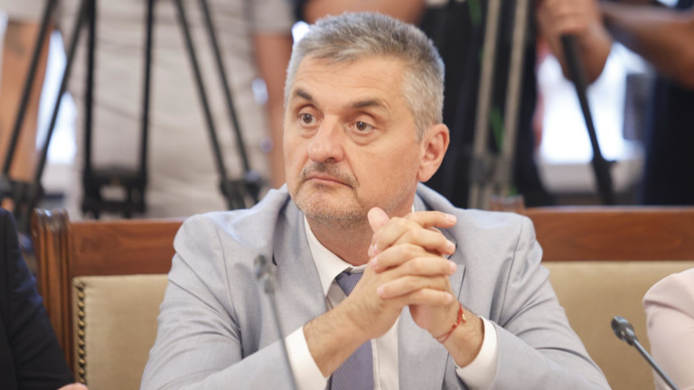 Кирил Добрев към СДС: Къде ви отиде демокрацията?