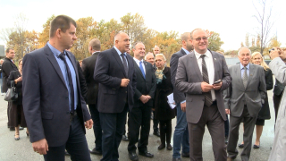 Знаете ли колко народ е загинал заради липсата на изотопи, пита Борисов