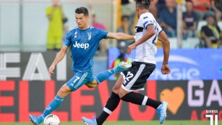 Кристиано Роналдо беше помолен да коментира жеста си към феновете