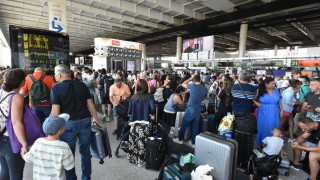 Авиокомпаниите вдигат цените си за да регистрират пътен багаж