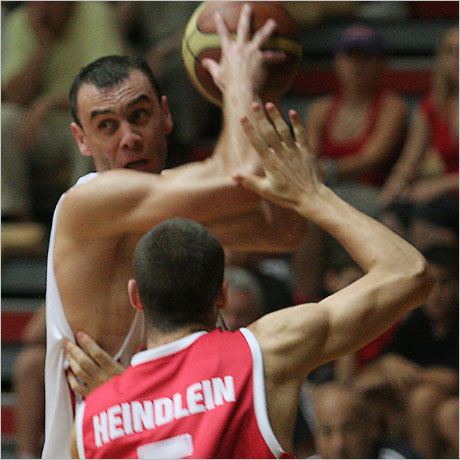 Инфарктен успех за баскетболистите срещу Унгария