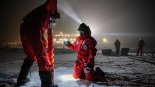 Изследователи от най голямата международна мисия на Северния полюс днес се