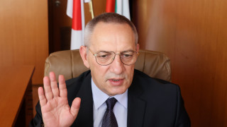 Спортният министър Андрей Кузманов се възстановява след сбиване снощи което