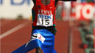 Угандиец триумфира в маратона