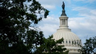 Камарата на представителите на САЩ Конгресът гласува законопроект за суспендиране
