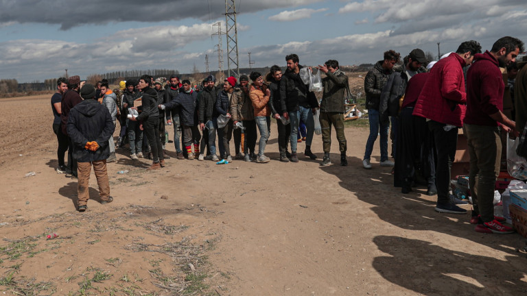 Турция задържа 25-ма нелегални сирийски мигранти 