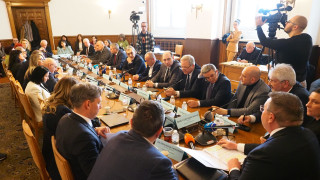 Здравната комисия отхвърли ветото на Радев и отново прие промените в ЗЗО